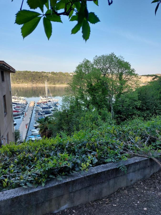 Apartman Studio Pesja Omišalj Buitenkant foto