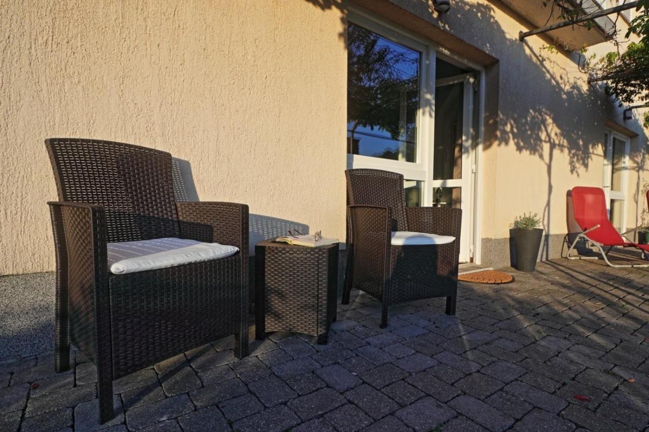Apartman Studio Pesja Omišalj Buitenkant foto