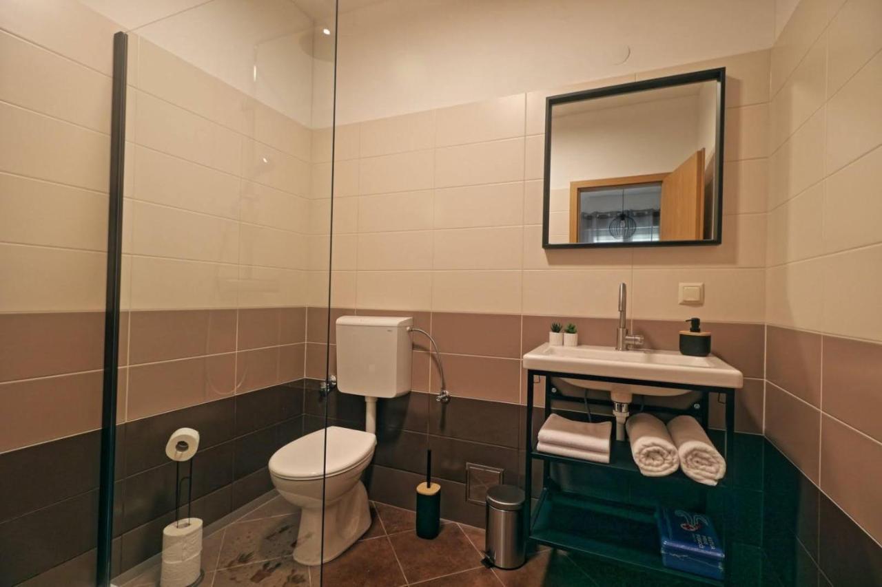 Apartman Studio Pesja Omišalj Buitenkant foto
